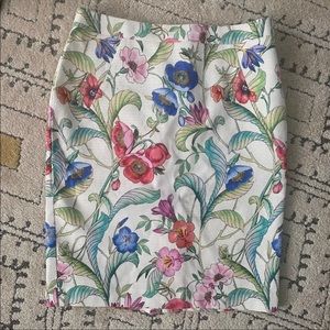 NWOT Ann Taylor floral pencil skirt